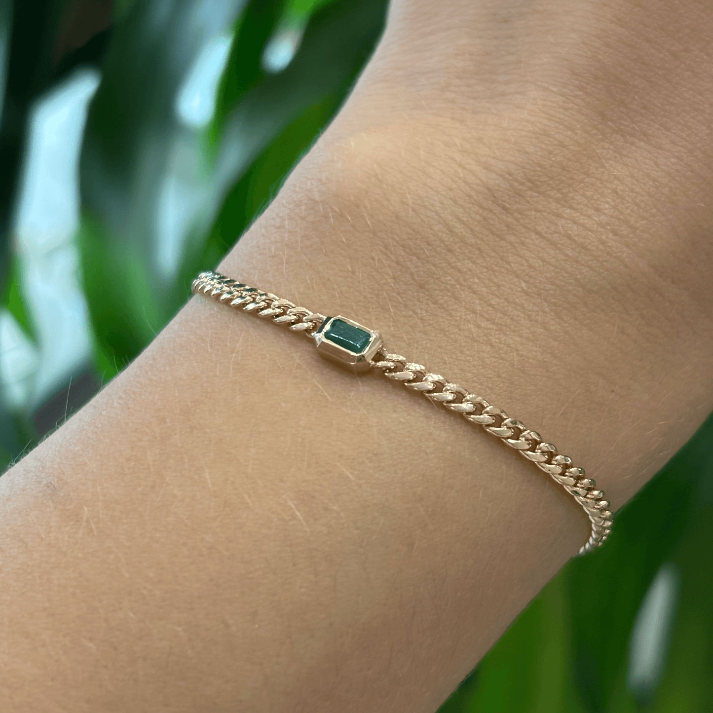 Zoë Chicco 14k Small Curb Chain Emerald Cut Emerald Bezel Bracelet
