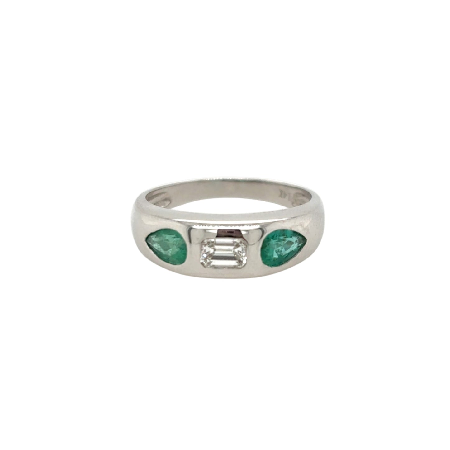 14KT Emerald and Diamond Band