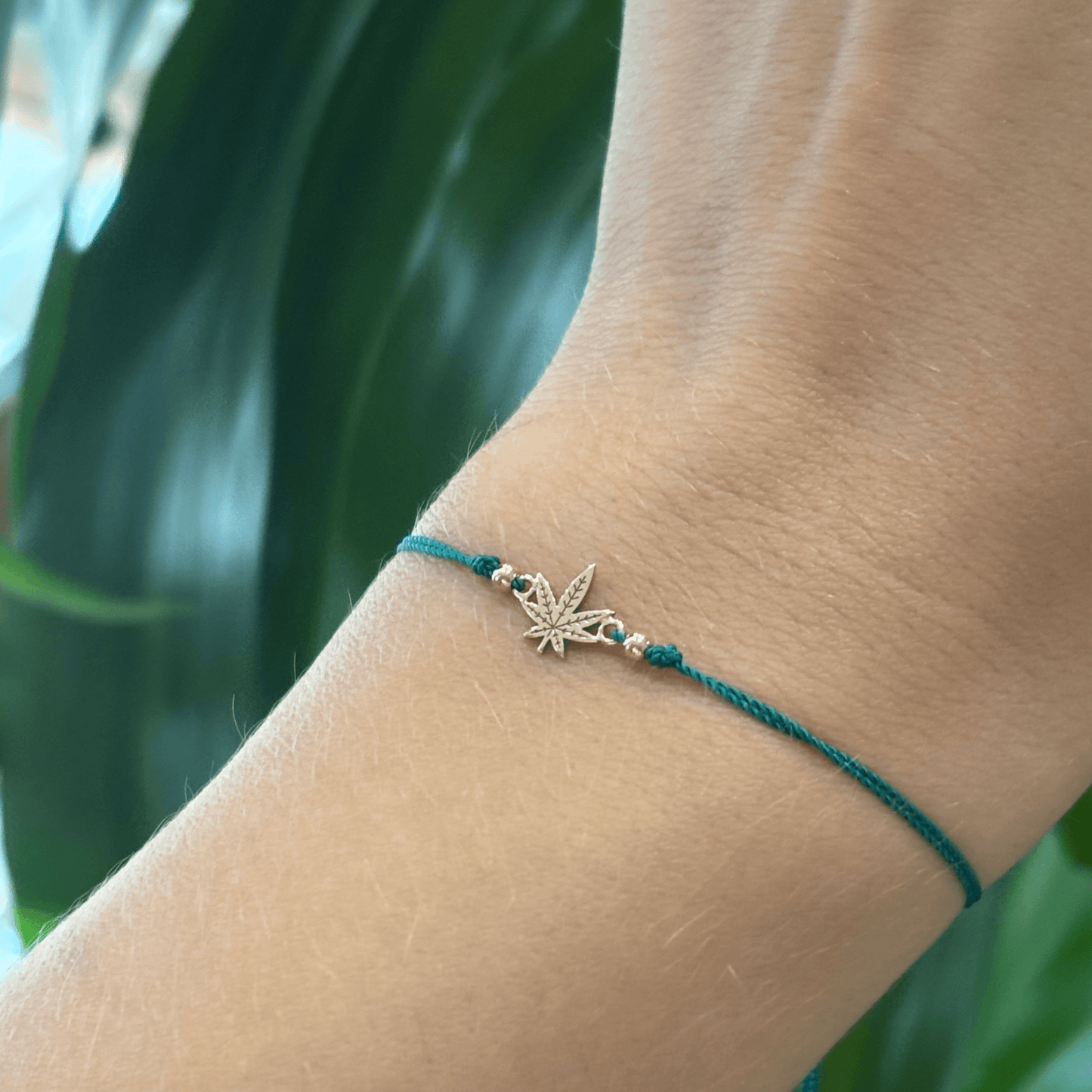Zoë Chicco 14k Midi Bitty Mary Jane Cord Bracelet