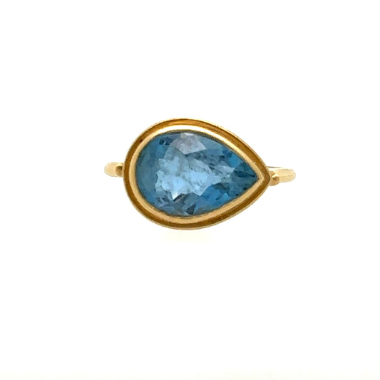 Monaka 18k Matte Gold Ring with a Pear-Shaped Aquamarine