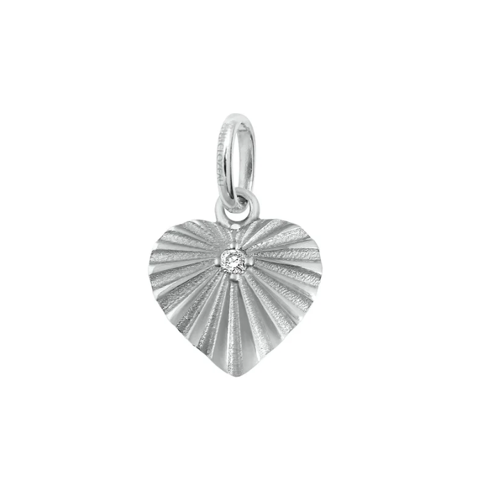 Gigi Clozeau 18k Heart Lumière Diamond Charm