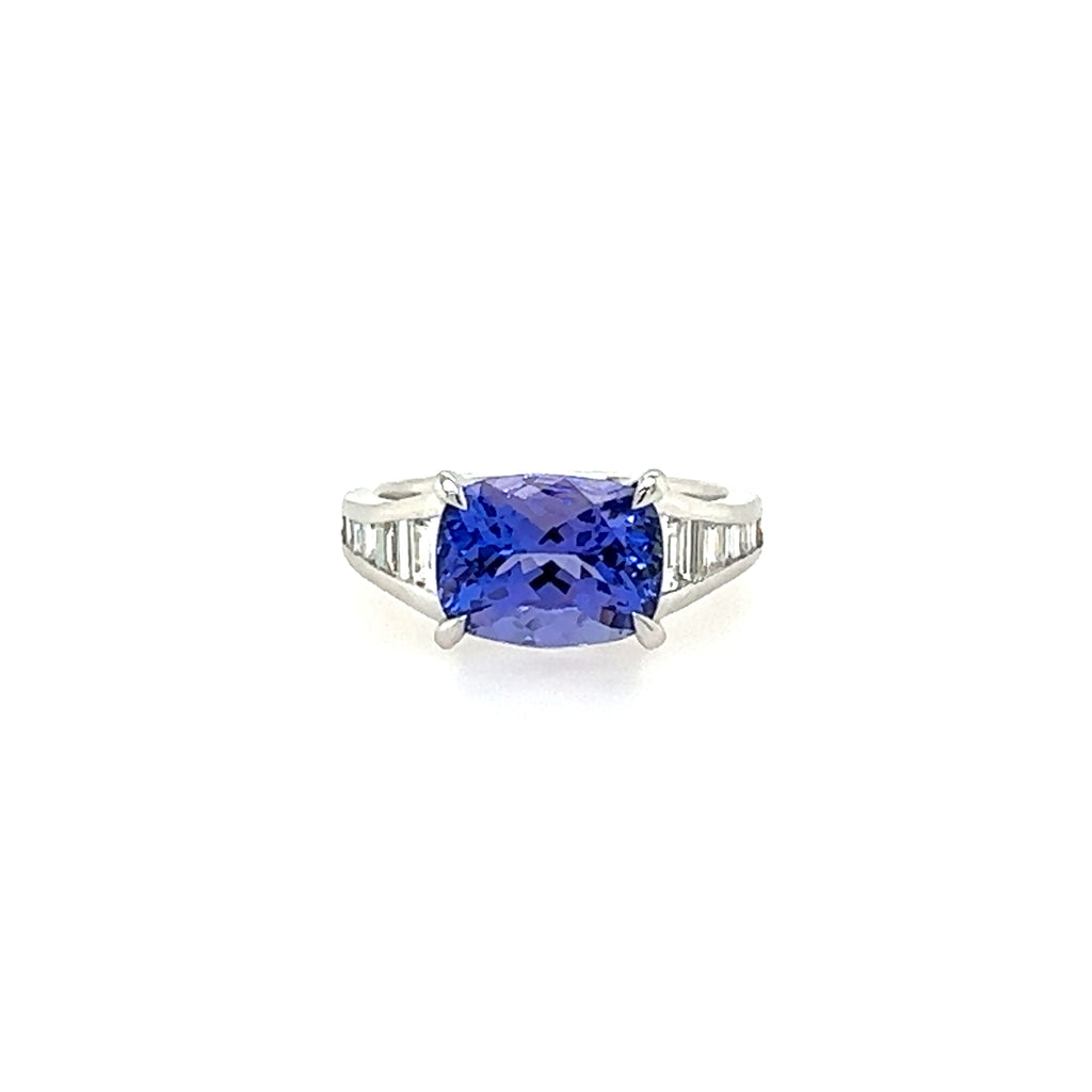 18kt Tanzanite and Diamond Ring